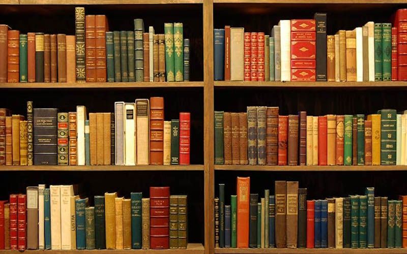 AHS6Form's tweet photo. Book donations needed! Calling all parents, past students and members of the local community!
We need your help to transform our 6th Form library. We are looking for donations of good quality, gently used fiction books suitable for our Post-16 students https://t.co/tDZ2jTYO8n