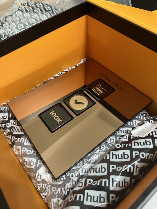 So excited rn! Thankyou for the package @Pornhub can’t wait to take some pics and vids in the merch!
