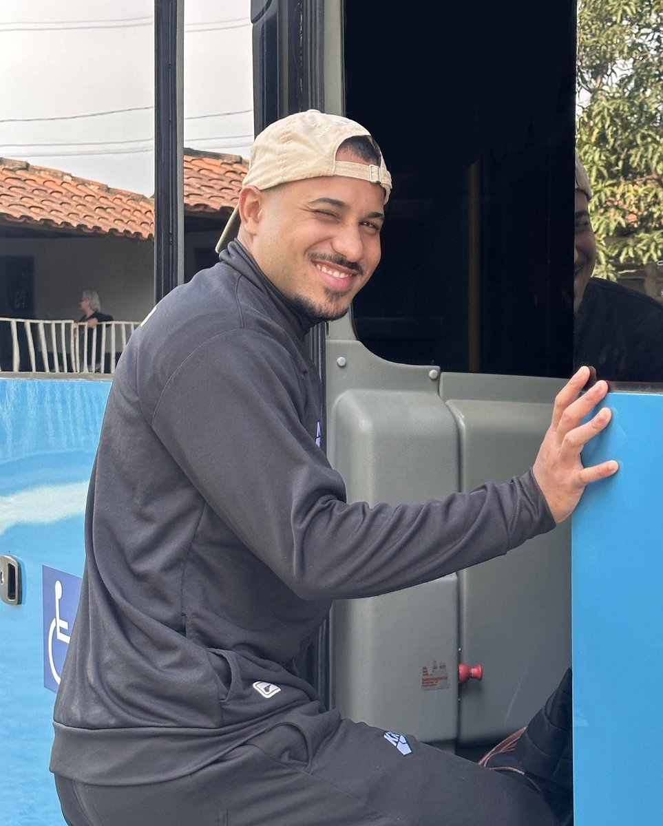 🚍 PARTIU, SANTO ANDRÉ 

O Esquadrão não para! Após a grande vitória no jogo de ontem, já estamos na estrada para o próximo desafio, em busca de mais uma vitória no Campeonato Brasileiro.

VAMOS, ATHLETIC!! ⚔️🖤🤍