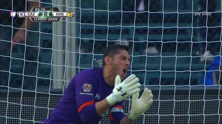 AmericanistaGDL's tweet photo. Se va Jesús Corona de Cruz Azul. Día triste para el Americanismo. 

¡Gracias por tantas alegrías! Eterno segundón @jesuscorona01 https://t.co/Vq9WK3IYeo