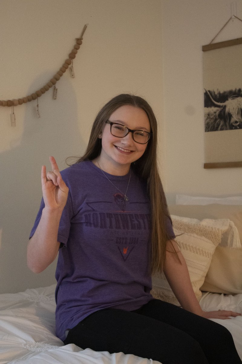 ResLifeNSU's tweet photo. Want a tour? Check out the housing website for virtual tours of our villages! https://t.co/2NUCGU8kue 😈🤘#ForkEmDemons #NsuResLife #Nsula https://t.co/09wmbxCkmA