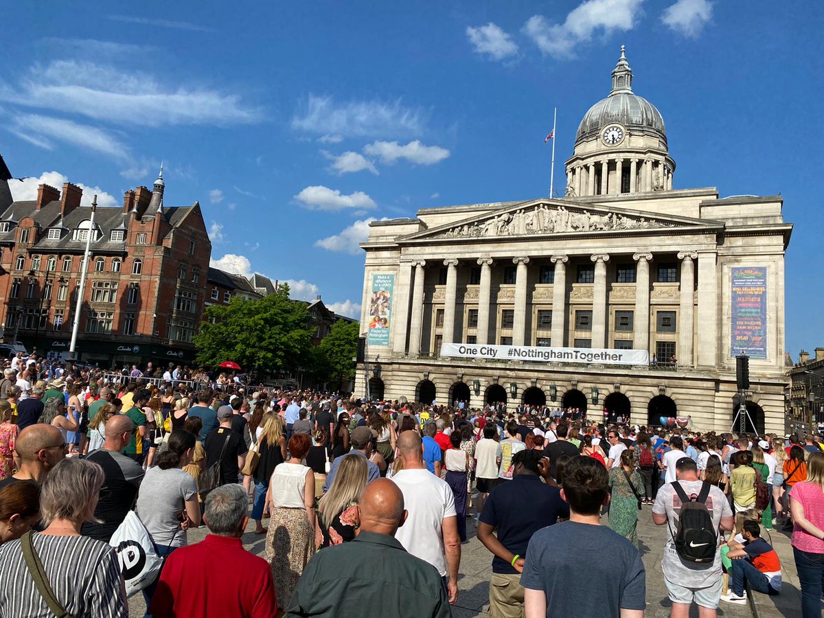 MyNottingham's tweet image. Nottingham stands together for a minute&apos;s silence at 6pm to remember the three people who tragically lost their lives and everyone affected by the horrific incidents on Tuesday. #NottinghamTogether