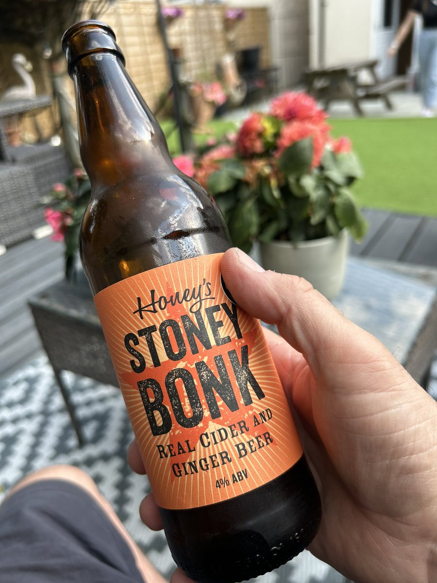 Extremely nice drop of @HoneysCider Perfect in this heat, crisp & refreshing 👌🏼#stoneybonk