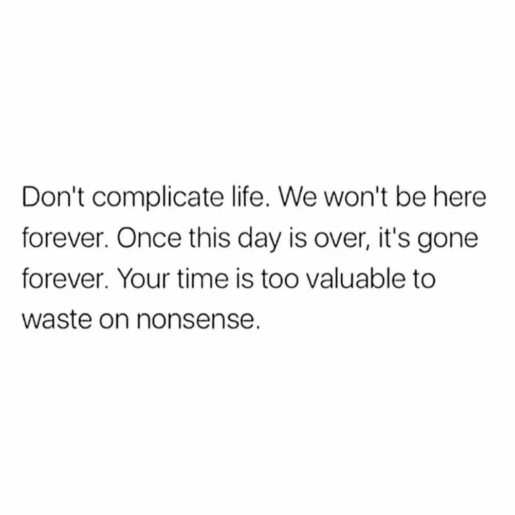 WakeupPeopIe's tweet photo. Don't complicate life... https://t.co/K6edCgbvZV