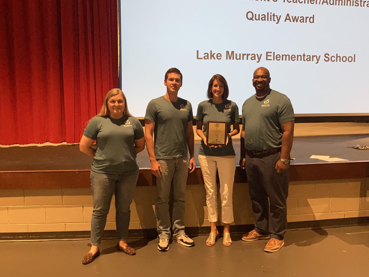 LexRich 5 Schools on Twitter "🥳 LexRich5Schools Superintendent Dr. Akil E. Ross, Sr. held his