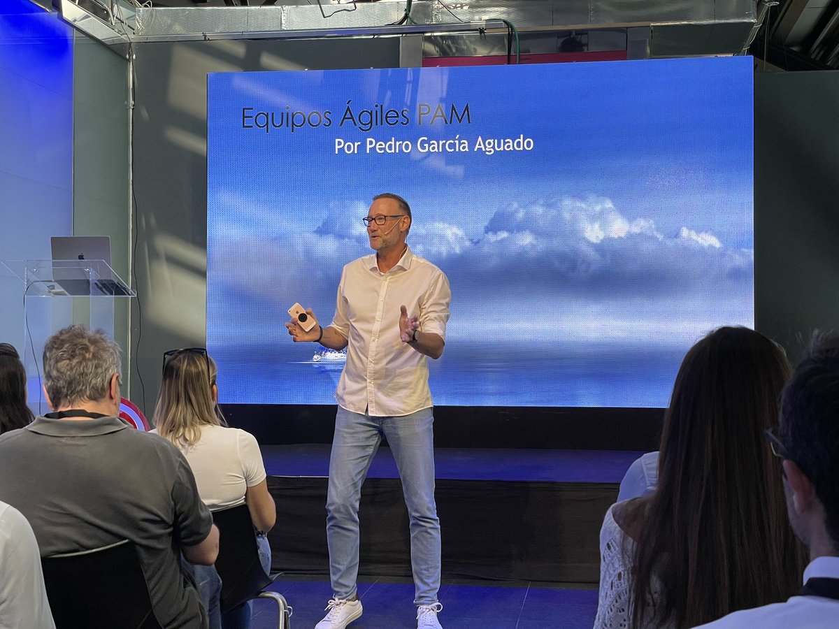 “No todos valemos para todo pero todos valemos para algo”
<a href="/pgaguado/">pgaguado</a> en la #pam23 
Espectacular keynote 👏🏻👏🏻👏🏻