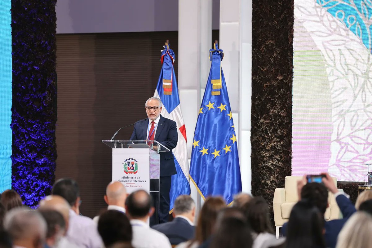 Dimos inicio a la «Conferencia Regional sobre Sargazo: Convertir el sargazo en una oportunidad».

El objetivo de este encuentro es crear un espacio de diálogo para la cooperación internacional en busca de soluciones viables y sostenibles para los países afectados por el fenómeno.