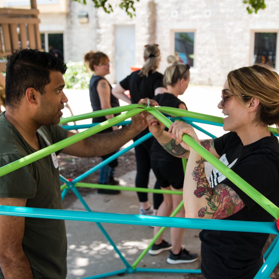 ChamberBloom's tweet image. Day 2 of our Chamber Member Appreciation Week! We recognize the commitment of our members who work tirelessly to improve our business community. Your devotion is what makes us stronger every day. #ChamberStrong #CommunityFirst #ChamberBloom