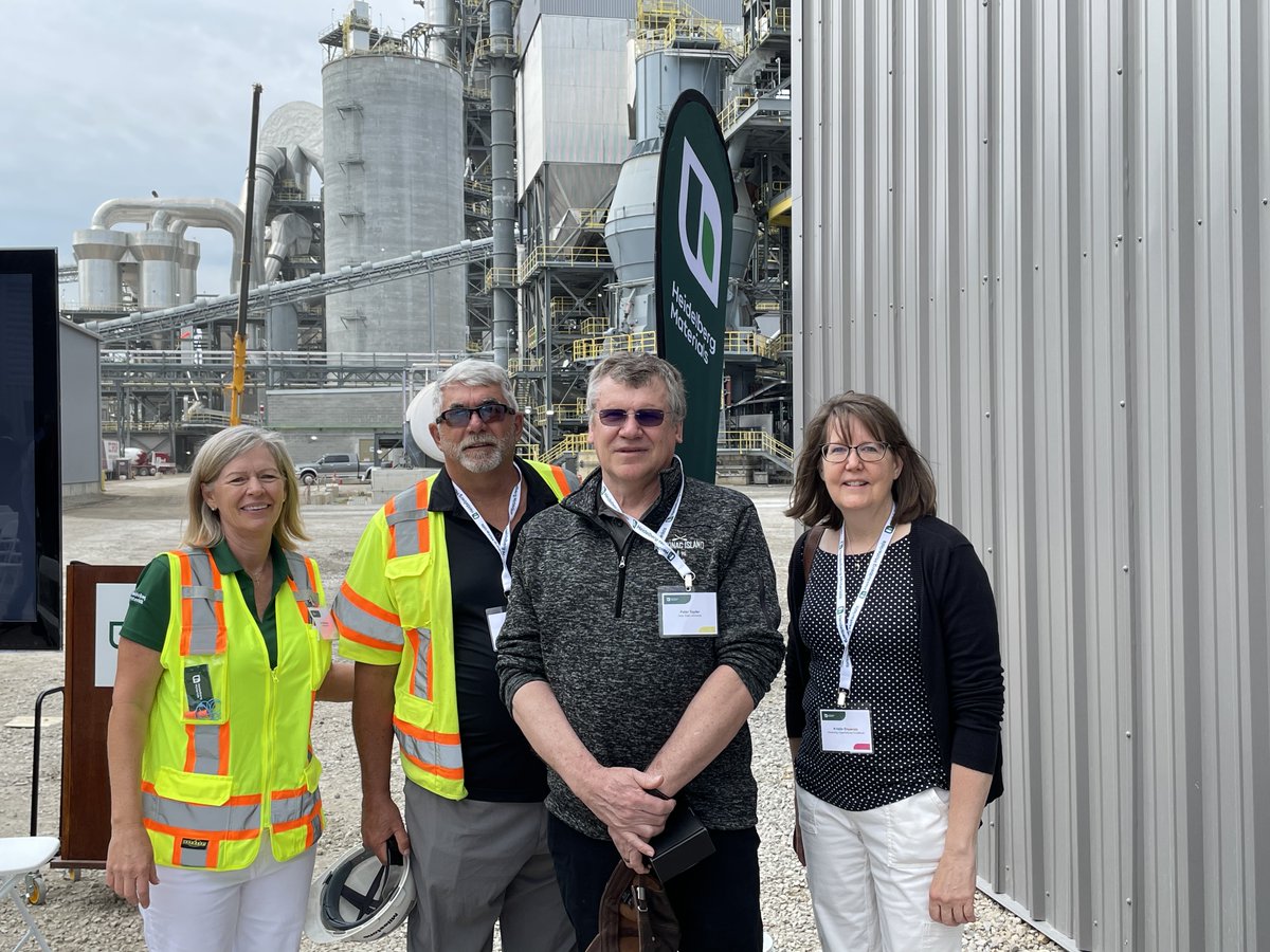 This week, Lori Tiefenthaler (@hd_materialsNA), Peter Taylor (@CPTechCenter), and Kristin Dispenza (@TheAOETeam) joined ACPA Chairman Steve Friess (Milestone Contractors LP) in celebrating the opening of Heidelberg Materials’ state-of-the-art cement plant in Mitchell, IN.