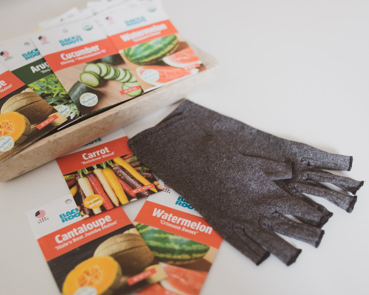 Attention gardeners!  Stay comfortable and hydrated while prepping your garden by wearing your Skineez Hydrating Fingerless Compression Gloves! Shop here: myskineez.com/products/compr…

#summertimefun #compressionwear #GardeningTwitter #gardening