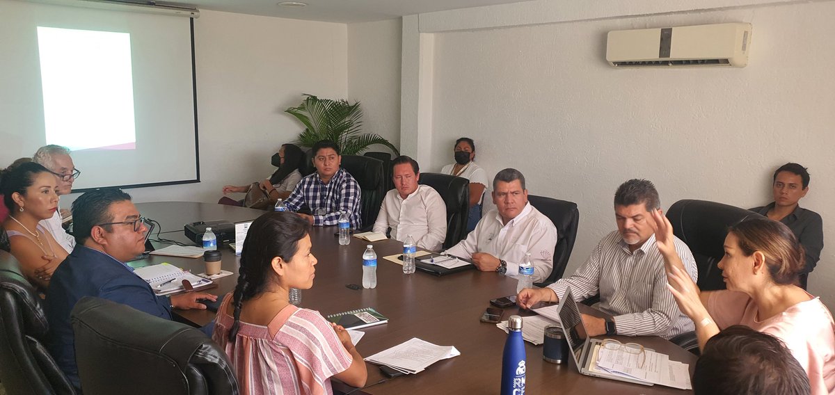 Cmunicipios1's tweet photo. La @CONUEE_mx presente en la Segunda Sesión Ordinaria de la Comisión Estatal de Energía del estado de Morelos, tratando temas de #EficienciaEnergética https://t.co/IsAu0RKfvD