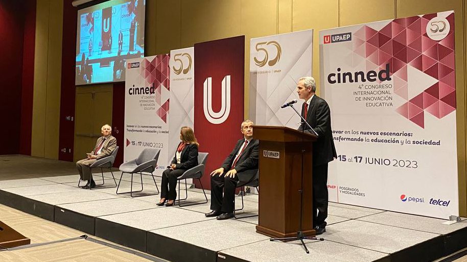 UPAEP's tweet photo. “Debemos generar comunidades universitarias que se atrevan a conectar con las fibras más delgadas de nuestra sociedad, en donde pueda encausar proyectos de bien común”.
#RectorUPAEP #CINNED #UPAEP https://t.co/unAnBirgSX