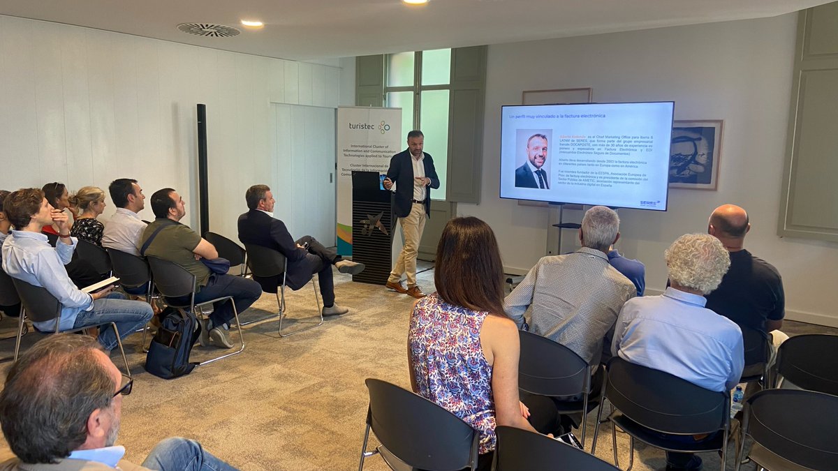AbastGrup's tweet photo. Hoy hemos celebrado un encuentro #KnowingforGrowing con @turistec ® en Palma de Mallorca en el que hemos hablado de las soluciones de #FacturaElectrónica que pueden ofrecerte @AbastGrup y @SERES_es para cumplir con la ley #CreayCrece en la obligatoriedad de factura electrónica. https://t.co/MBY3ejxb5Y