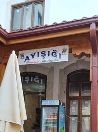 Sen Firuze kızısın / Ben ise Ay ışığı Erkeğiyim