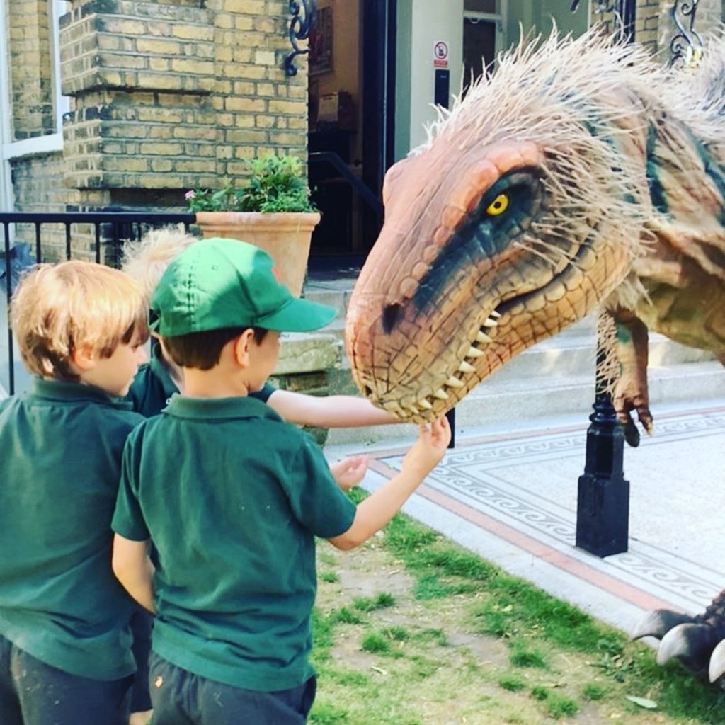 ArnoldHouseSch's tweet photo. Yesterday, our Early Years boys were so excited to meet the dinosaurs, Bobby and Jam. They learnt some fun facts about dinosaurs and leant how to edit a green screen video. The parents even got to meet the dinosaurs at home time! #trexworkshop #learningaboutdinosaurs https://t.co/CbuqWiCiYo