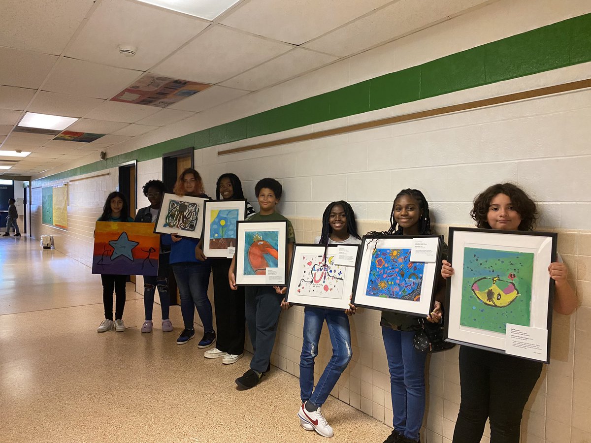 @WESBluejays students participated in an Arts for Learning Program where their artwork was hung in Chrysler Hall for over a month. 💙💛#PPSshines @LadyKarenT @JaylynRichard24 @trac_lyn @PortsVASchools @cjwillis23 @ebracyPPS @cardellpatillo @withoutaklu @LHTRT76