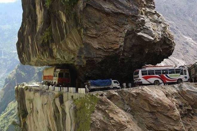 ZeeOdisha's tweet image. ଦେଶର ବିପଦଜ୍ଜନକ ସଡ଼କ, ଯେଉଁଠି ଯାତ୍ରା କରିବା ପୂର୍ବରୁ ଭାବିବେ ଆପଣ

#DangerousRoad #India #generalknowledge

zeenews.india.com/zeeodisha/web-…