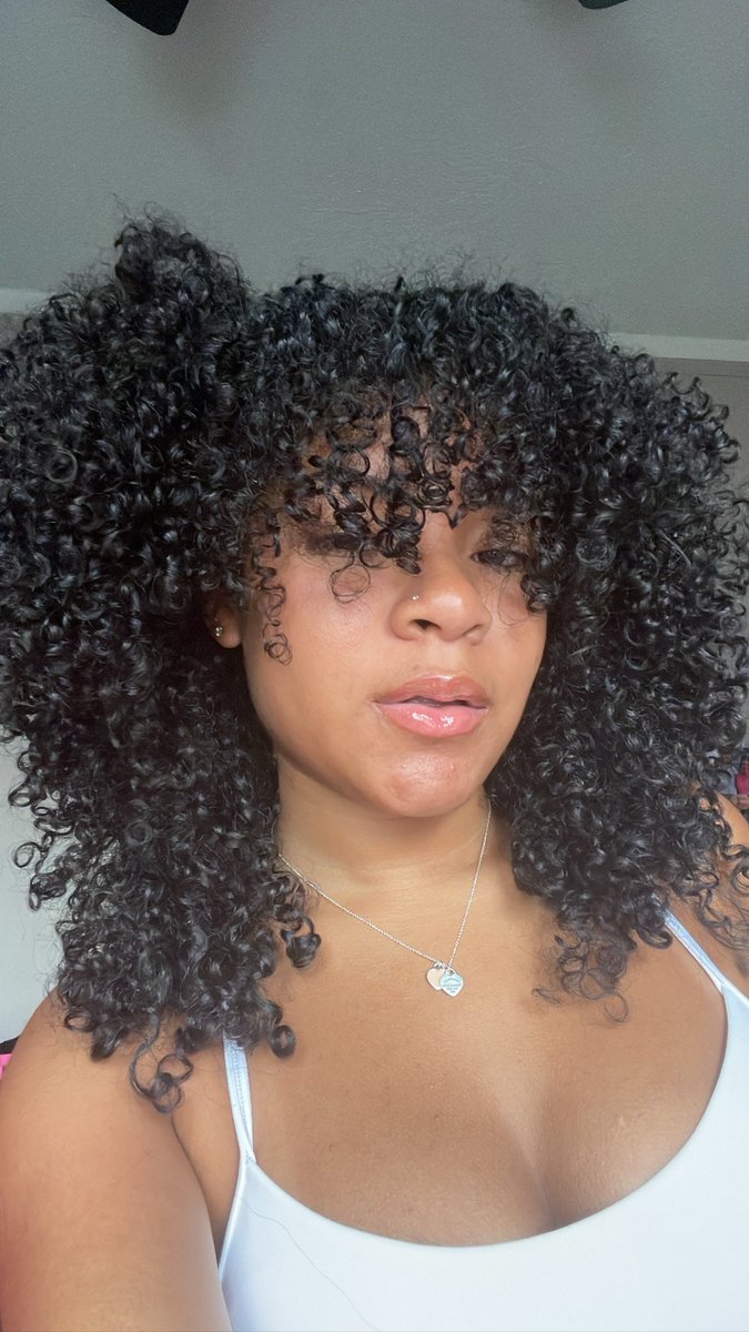 soelycia's tweet photo. curly girl https://t.co/Sv1mNeoZnn