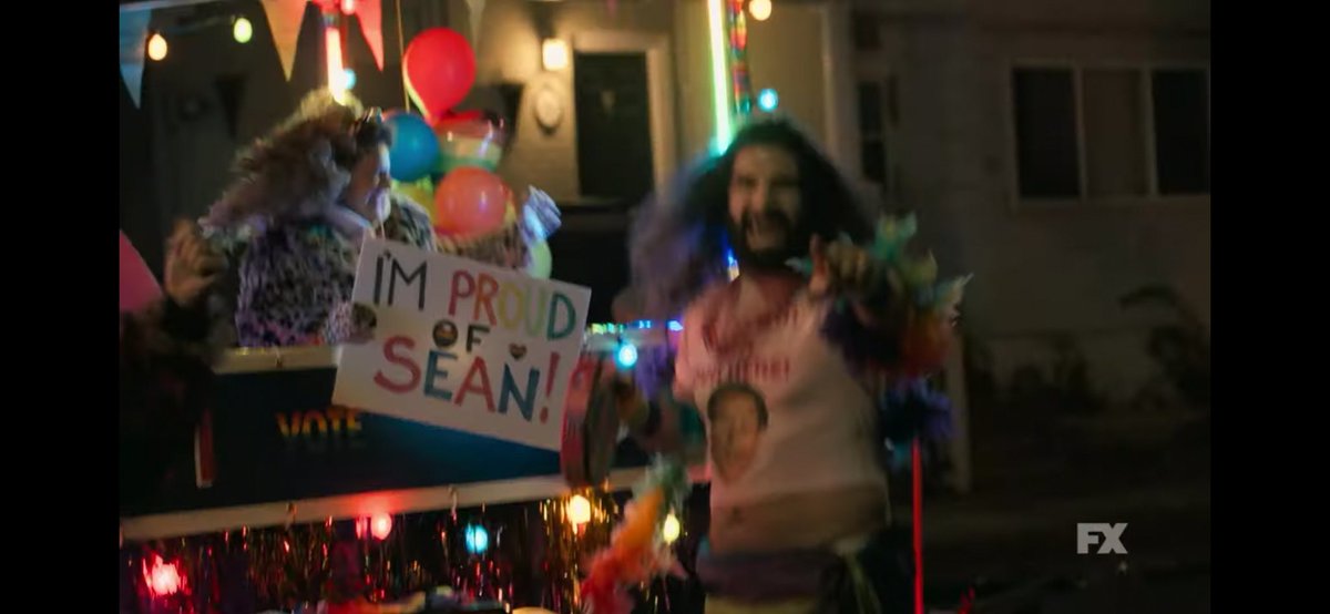 just watched the wwdits trailer and there is SO MUCH to unpack from these frames. 1. IS SEAN GAY?? 2. PRIDE FLOAT!! 3. crop top nandor crop top nandor