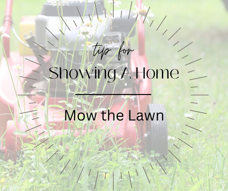 A Well Manicured Lawn Always Makes for a Great First Impression When a Potential Buyer Pulls Up to Your Home!
#ericarnesonrealtor #manicuredlawn #showyourhometip