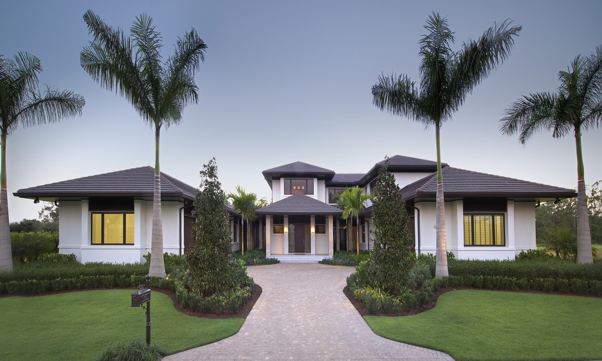 harwick_homes's tweet photo. Located in Estuary at Grey oaks, this custom home features 5 bedrooms, 5 full and one-half baths for a total of 8,548 square feet under air. Unique features include a wraparound pool with built in palm tree planters, an outdoor living area and a custom game room.  #Customhomes https://t.co/J4HgJ74EFl