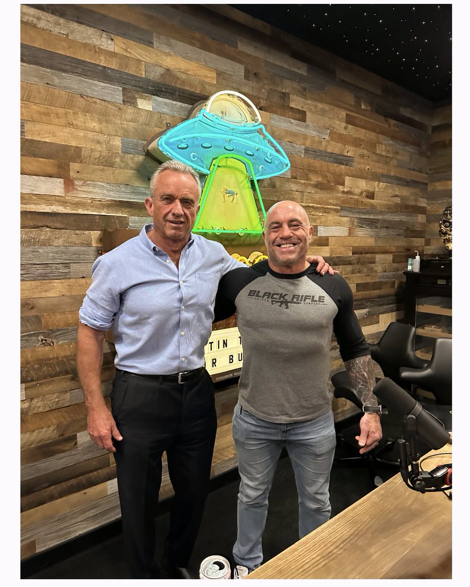 HelloRobbieRose's tweet photo. Surprise, surprise.
Robert F. Kennedy, Jr. on Joe Rogan just dropped.
https://t.co/cPI0C7zCe2 https://t.co/TzK3ZYTSBw