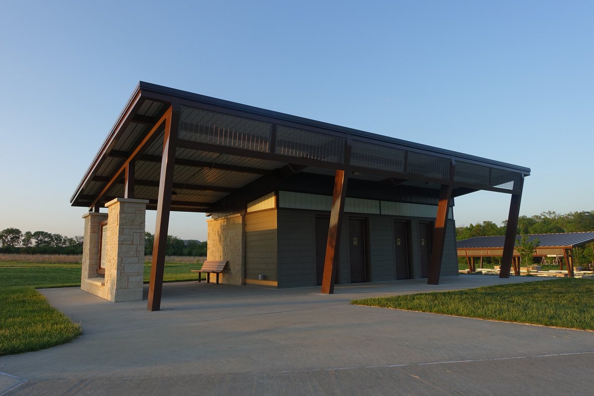 Coordinating designs for a signature look throughout your park.
#poligonstructures #parksandrec #pavilion #shade #landscapedesign