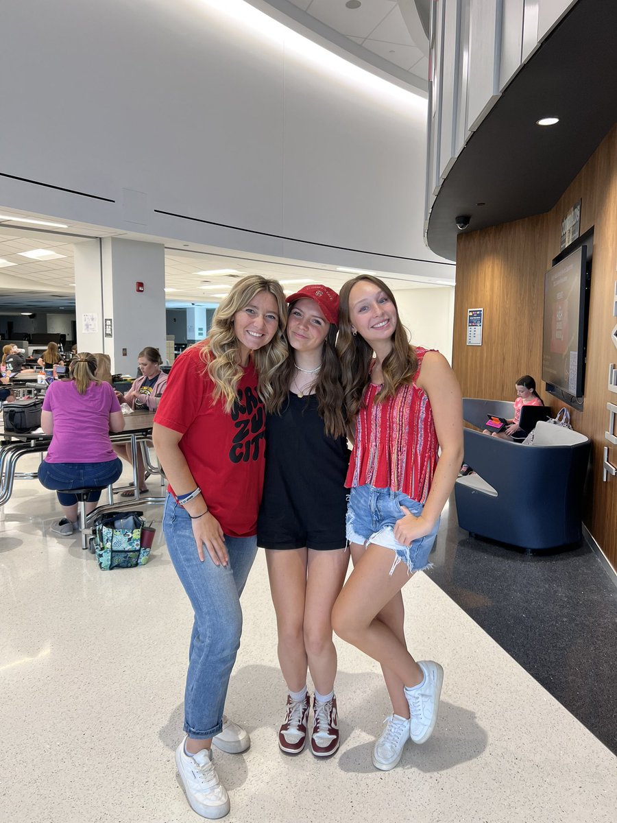 Hey <a href="/MrTurpinLPS/">Mr. Turpin</a> thanks for lending these two creative souls!!! So grateful to work with these two!!!