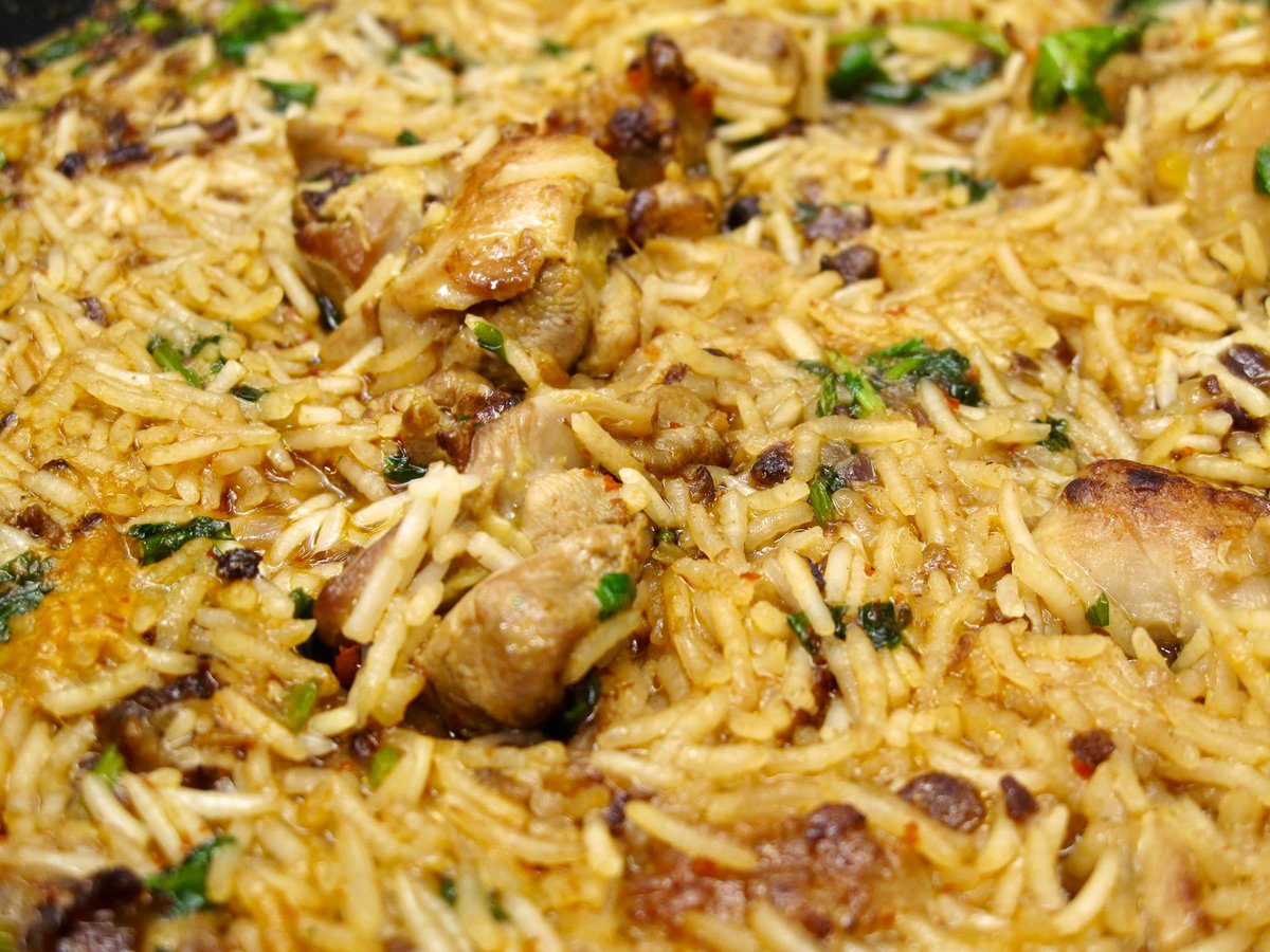 robinfood's tweet photo. Fiel a mi destino de arder en la hoguera como Savonarola, mañana en el @MasDeUno haremos paella hindú, porque en Rajastán también hay arroz y hacen sofritos con jenjibre, tienen horchata y la llaman lassi #laPaella #lenguajeUniversal #allíGandhi #aquíXimoPuig #meMeo #pising https://t.co/pos8yM6hVf