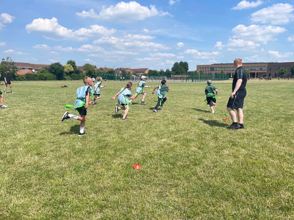Lovely afternoon with <a href="/TGAPerdi/">Tudor Grange Primary Academy Perdiswell</a>  year 5 students for another tag rugby festival. Proud of our sports leaders who were as fabulous as always! #motivate #fun #sweaty <a href="/TGAWPrincipal/">TGAW News</a>