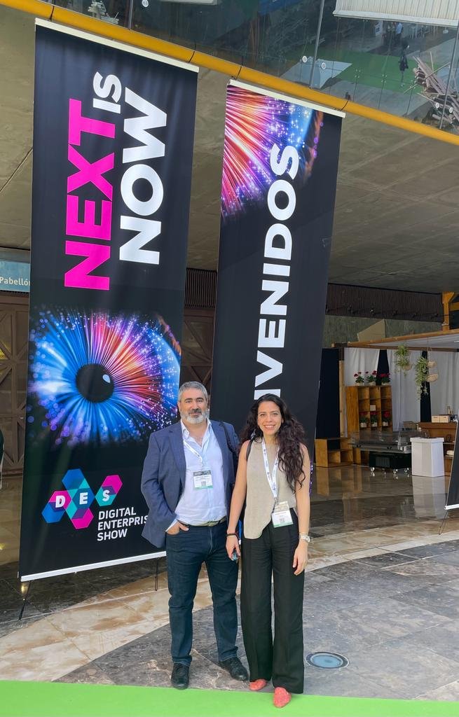 Nuestros compañeros <a href="/jcjimcald/">José Carlos Jiménez</a> y @AdriCaraballoG ayer en <a href="/DES_show/">#DES2026</a>, el evento líder mundial dedicado a la transformación digital.  <a href="/APTE_es/">APTE</a> <a href="/trade_andalucia/">Andalucía TRADE</a> @fycma <a href="/nebext/">NEBEXT | Next Business Exhibitions</a>  #ITSOFT #everpaths #DES2023 #TransformaciónDigital #business #innovation #IOT #data #digital