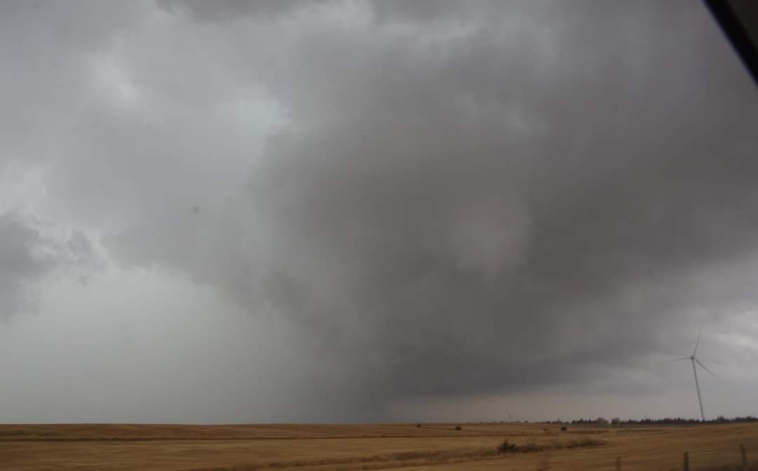 MattekThorn's tweet image. Man yeah who cares Abt weather?? nothing interesting at all