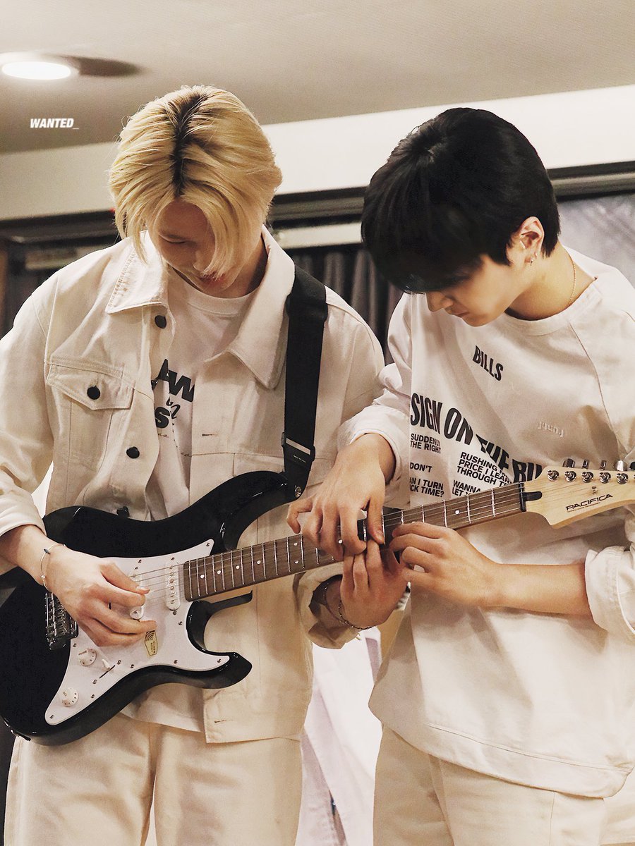 enhypenfansite's tweet photo. [HQ] 230614 JayKi – Yes24 Fansign

cr.@/wanted_0420
#ENHYPEN #엔하이픈 #JAY #제이 #NI_KI #니키 #ニキ @ENHYPEN @ENHYPEN_members https://t.co/zUdgBESs9q