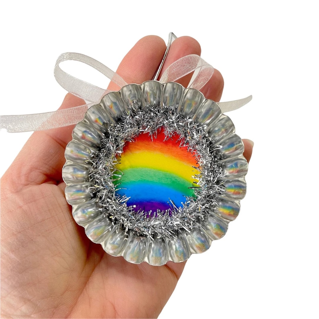 Sparkly Rainbow Ornament Upcycled Tin Decoration for #PrideMonth2023 🏳️‍🌈  or rainbow lovers - Etsy  🌈 buff.ly/3p3N3Lf #shophandmade