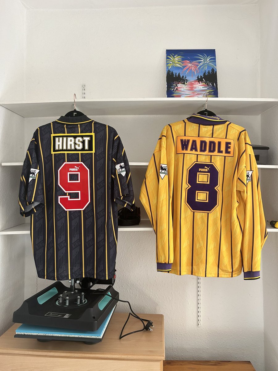 FreshPrintsofF1's tweet image. A set of beautiful Wednesday shirts for a client. Stunning pair!

#football #puma #footballshirts #sheffieldwednesday