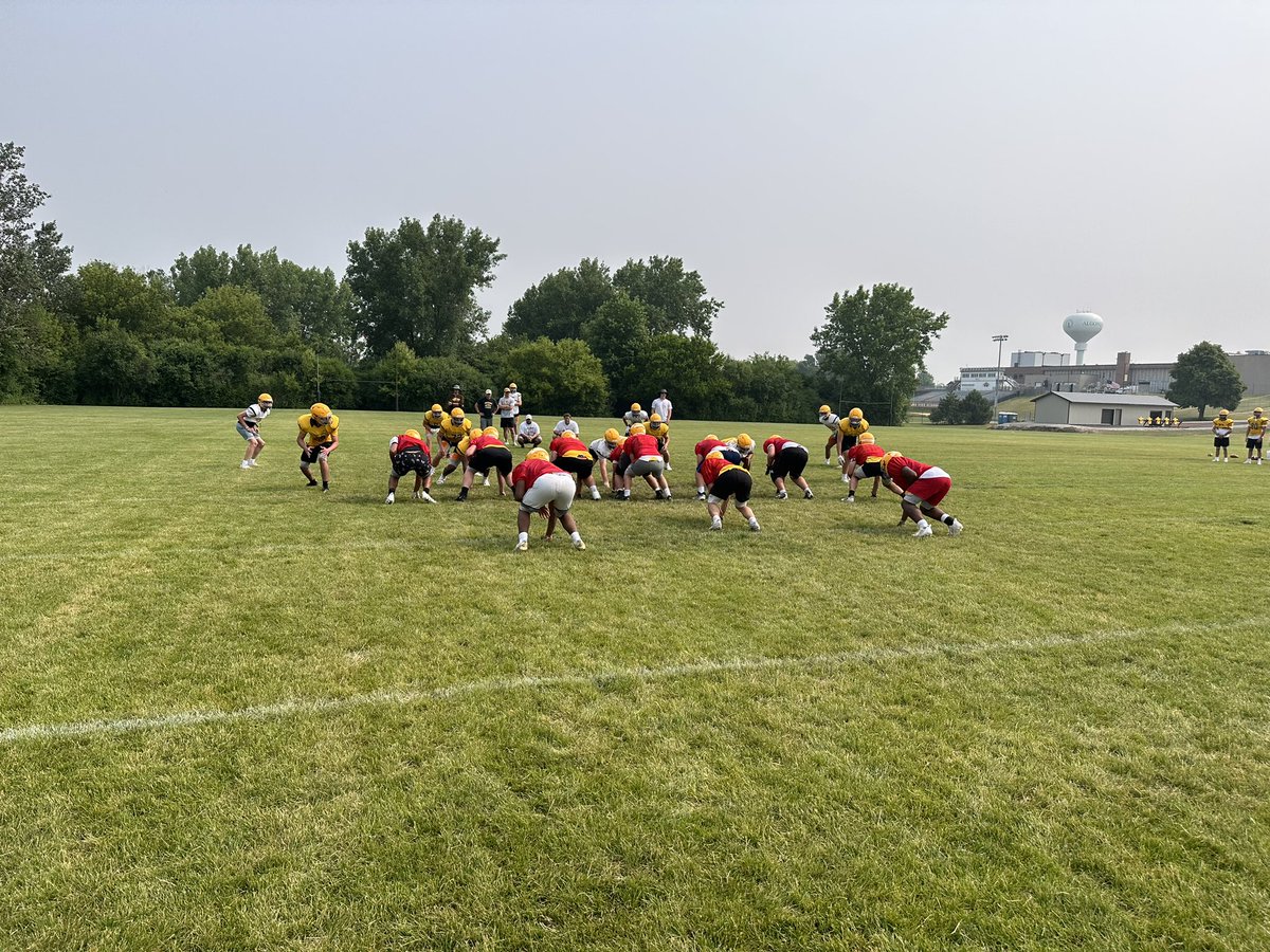 HDJacobsFBall's tweet photo. Great first week of camp and love having our alumni out this week. First day of pads today and lucky to have a great strength and conditioning coach with us in Mitch Policky.  Be ready to work next week! @HDJ_Athletics @JacobsHighS 
F.A.S.T. 🦅🏈 https://t.co/hNlKcJjNUm