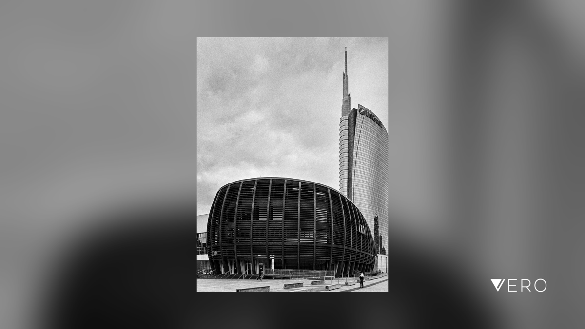 Milano.
-.-
#Milano  #photooftheday  #milanocity  #instagood  #urbanphotography  #milano_cartoline  #architecturegang  #fotografia  #photo  #street  #italia  #podiumstreet  #italy  #visioni  #particolari  #pic  #alessandrogaziano … vero.co/alsim71/b-PmGh…