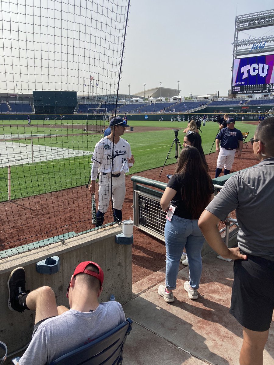 First open practice … (2/2)

#ORUBase #RollEags #MCWS #ORUBaseball