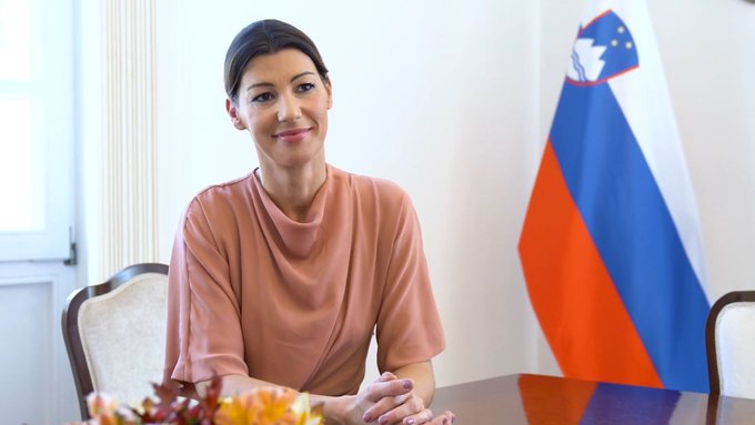 dejanira tweet media