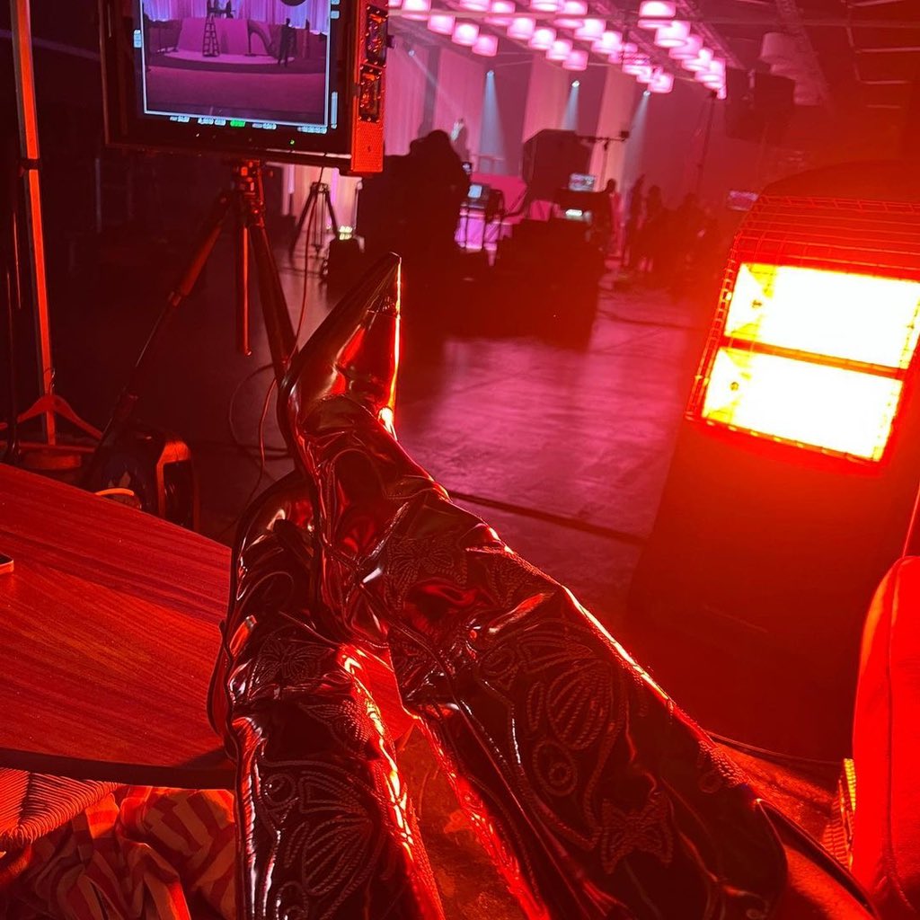 DUALIPA's tweet photo. DANCE THE NIGHT is my 10th UK #1 on radio airplay!!!! Swipe to see how this barbie feels this morning after celebrating last night @MarkRonson @Wyattish #carolineailin @barbiethemovie💞💞💞💞💞💞💞 https://t.co/qJgmlBSGjy