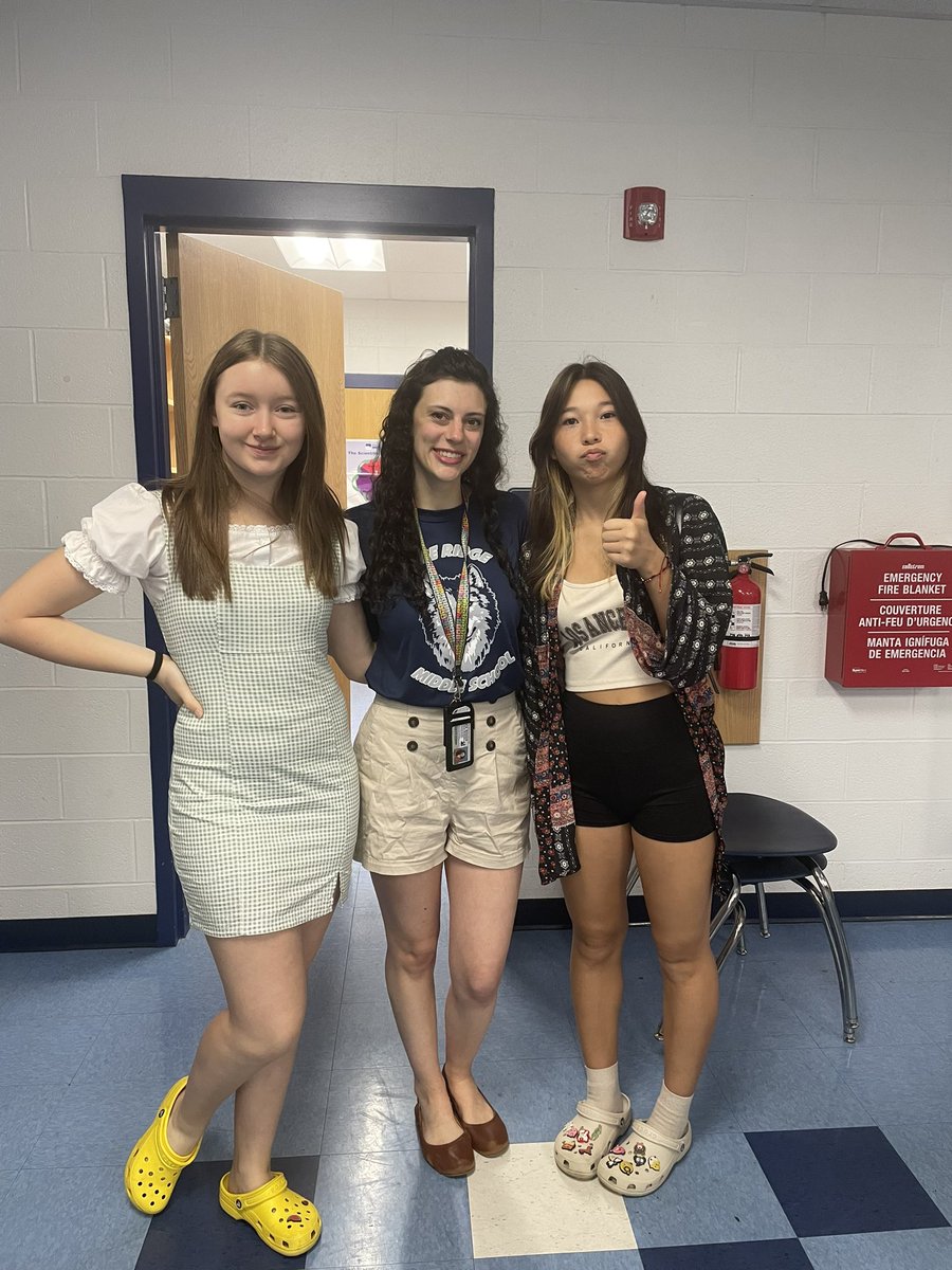 Robyn Moyer-Sacke tweet media