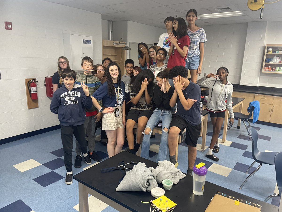 Robyn Moyer-Sacke tweet media