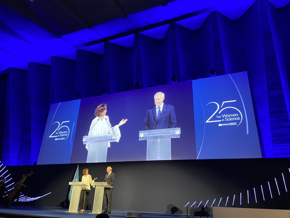 #FWIS25 ouverture de la cérémonie du 25 ieme anniversaire des Prix « for Women in Science » de la fondation L’oreal <a href="/FondationLOreal/">Fondation L'Oréal</a> <a href="/UNESCO/">UNESCO 🏛️ #Education #Sciences #Culture 🇺🇳</a> et ravie  de représenter <a href="/f_inge/">Femmes Ingénieures</a>