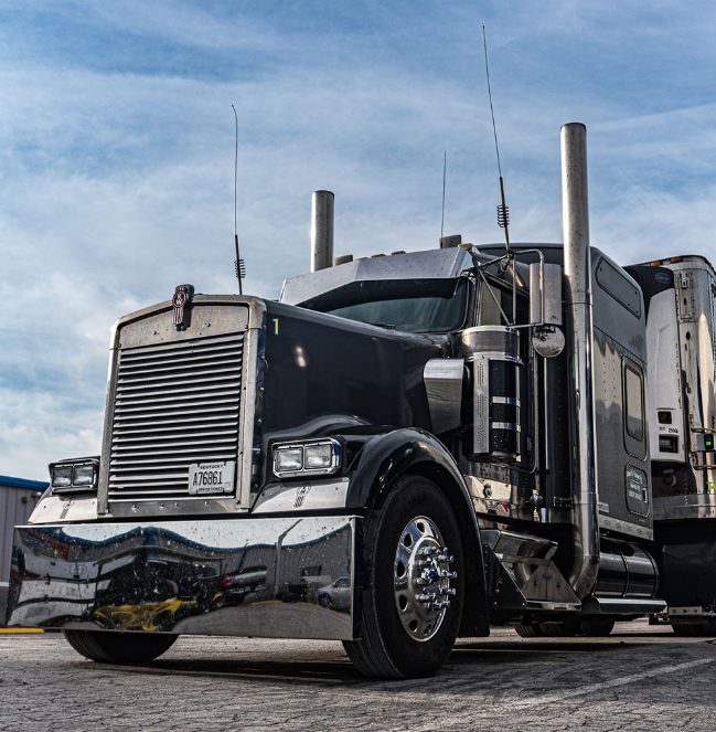 LubeZoneInc's tweet photo. Power and grace on wheels π€
πΈ: @4statetrucks
πππ π π€πͺπ§ ππ€π£π©ππ£π©? ππ€π‘π‘π€π¬ πͺπ¨! π₯π@LubeZoneInc #LubeZone #FastIsBack #peterbilt #peterbilt359
#peterbilt #peterbilt359 #peterbilt379 #peterbilt389 #peterbilttrucks #peterbilttruck #classpays https://t.co/9by5fK7PpW