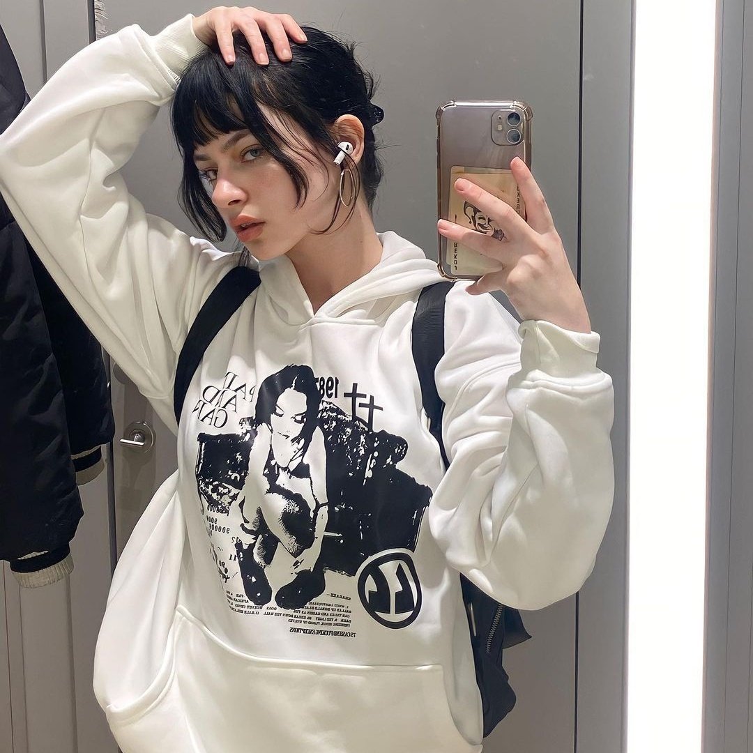 ⠀⠀⠀⠀⠀⠀
sueños desechos de ángeles
negros que preguntan por vos. ⚝
 ⠀⠀⠀⠀⠀⠀