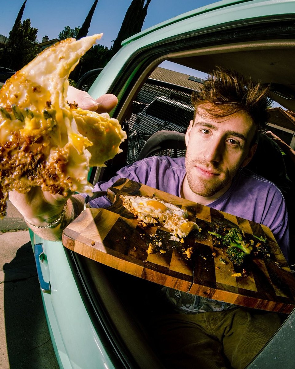 don't eat and drive, kids