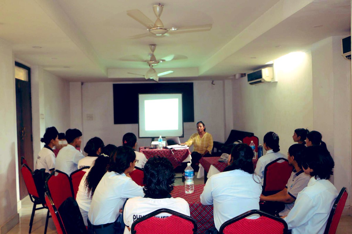 🩸🩺 <a href="/NedsNepal/">Nepal Development Society</a> held the volunteer orientation for <a href="/MayMeasureOrg/">MayMeasureOrg</a> #bloodpressure measurement campaign at Chitwan, #Nepal! 🙌🏼🇳🇵14 amazing volunteers joined the program to make a difference. #MMM2023 #beatNCDs #hypertension