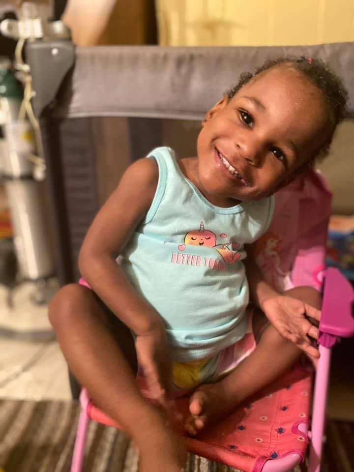 WMCActionNews5's tweet photo. NEW PHOTOS: Family members shared these 4-year-old Saquoia Samuels with us. There is still a large search ongoing for the missing girl. https://t.co/D4W8Br5mAM https://t.co/tO4yiC1n5A