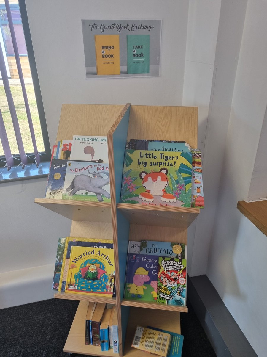 Sevenhills___'s tweet photo. Have you got books that you have read and no longer need? Why not come and swap them or donate them to the great book exchange. Even if you have not got any to exchange, feel free to take a book to read at your pleasure. #readingforpleasure #SEVvalues https://t.co/p8D6xjzUBg