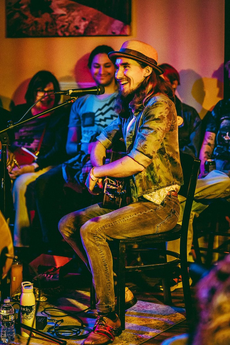 SawyerFrdrx's tweet photo. Big thank you to #songcitytroy and the @GetRuckedTroy 😃 it was wonderful to get to perform in such a intimate setting 🙌🏻 

Photos by @KikiVassilakis https://t.co/BVignjURCi